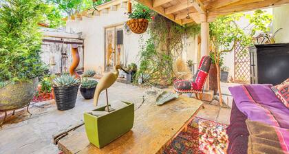 Centrally Located Santa Fe Studio Near Town!