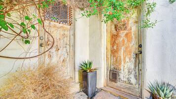 Apartment (0 Bedroom) | Bahagian dalam