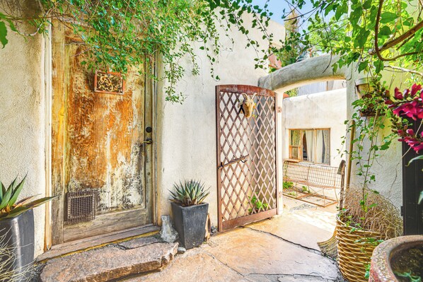 Apartment (0 Bedroom) | Interior - Centrally Located Santa Fe Studio Near Town! (Santa Fe)