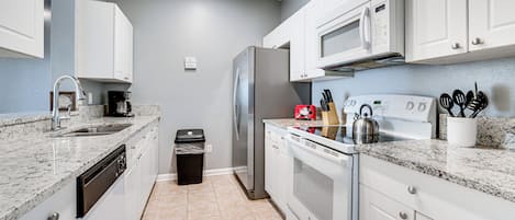 شقة (3 Bedrooms) | المنشأة من الداخل