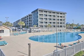 Interior - Walk to Beach: Condo w/ Balcony in South Myrtle (Myrtle Beach)