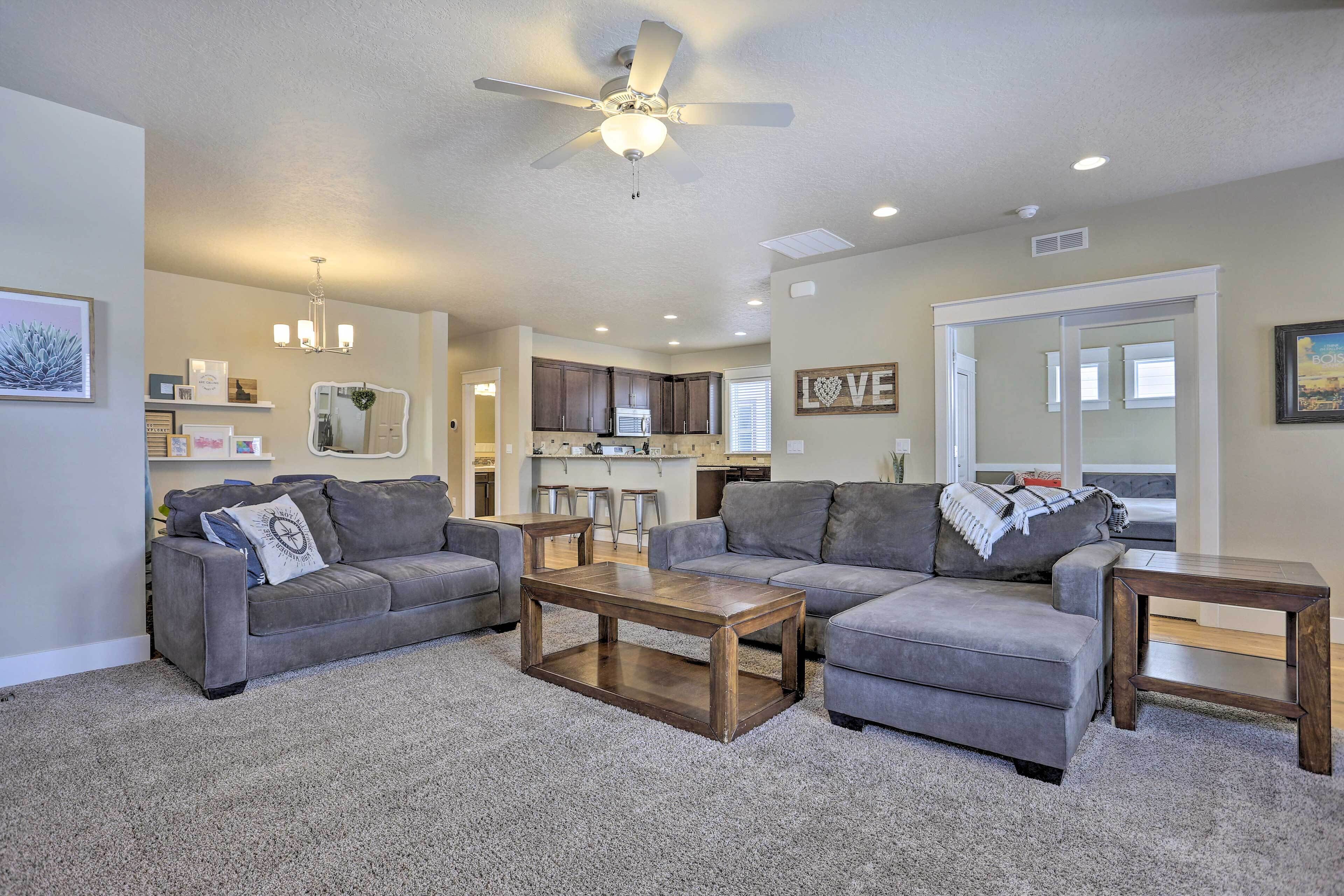 House (3 Bedrooms) | Interior