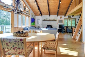 House (3 Bedrooms) | Interior - Beautiful Chalet ~ 5 Miles to Attitash Mountain (Glen)