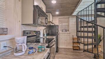 House (1 Bedroom) | Interior