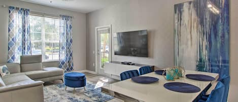 Apartment (3 Bedrooms) | Front of property