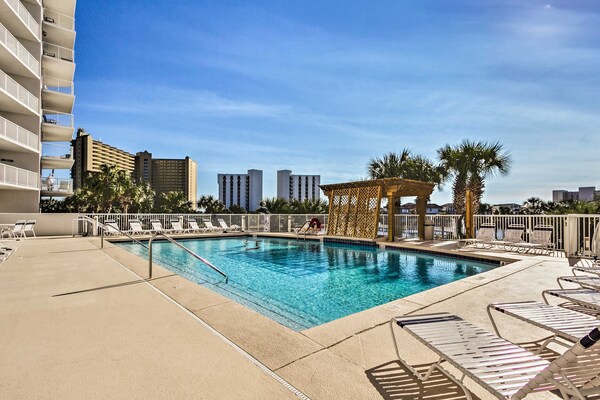 The Terrace Beach View At Pelican Beach Resort - Destin