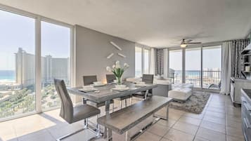 Apartment (3 Bedrooms) | Front of property
