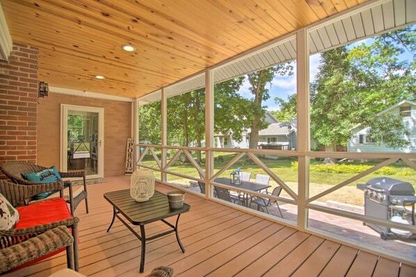 House (2 Bedrooms) | Interior - Sun-lit Lake Geneva Sanctuary w/ BBQ Patio! (Lake Geneva)