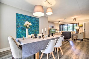 Dining - Tropical Home w/ Outdoor Oasis: 2 Mi to Beach (Oakland Park)