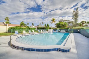 Outdoor pool - Satellite Beach Townhome w/ Patios, & Beach Gear (Indian Harbour Beach)