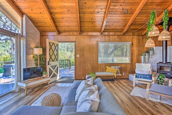 House (2 Bedrooms) | Interior