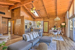 Casa (2 Bedrooms) | Interior