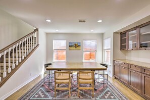 Dining - Austin Retreat < 1 Mi to South Congress Ave! (Austin)