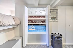 Apartment (0 Bedroom) | Interior - Steps to City Park + Restaurants: Denver Studio (Denver)