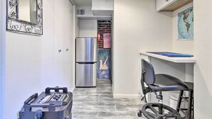 Apartment (0 Bedroom) | Interior - Steps to City Park + Restaurants: Denver Studio (Denver)
