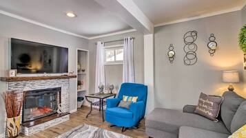 House (2 Bedrooms) | Front of property