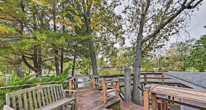 Family Home w/ Deck on Lake Sara: Pets are Welcome