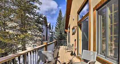 Mountainside Winter Park Ski Home w/ Hot Tub