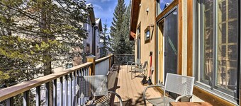 Mountainside Winter Park Ski Home w/ Hot Tub