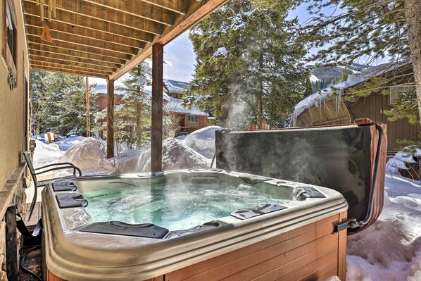 Interior - Mountainside Winter Park Ski Home w/ Hot Tub (Winter Park)