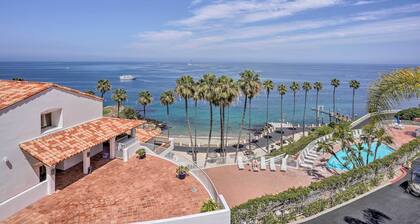 Quiet Avalon Getaway Villa w/ Ocean View & Balcony