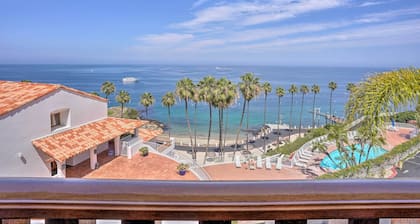Quiet Avalon Getaway Villa w/ Ocean View & Balcony