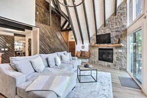 House (4 Bedrooms) | Interior - Luxe Timberland Villa w/ Lake Arrowhead Access! (Lake Arrowhead)