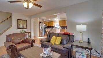 House (3 Bedrooms) | Interior