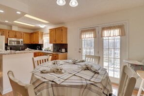 House (3 Bedrooms) | Interior - 13 Mi to Nat'l Park: Shenandoah Valley Home! (Elkton)