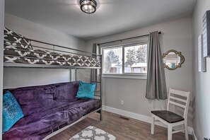 Interior - Montrose Adventure Base: Family Friendly! (Montrose)