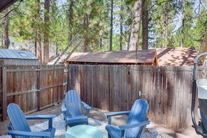 House (2 Bedrooms) | Interior - 1 Mi to Snow Summit: Big Bear Lake Cabin! (Big Bear Lake)