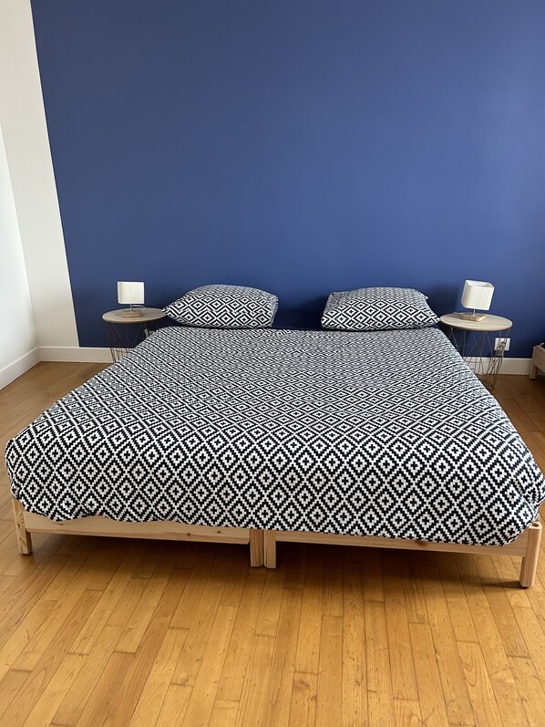 2 bedrooms, desk, iron/ironing board, travel cot