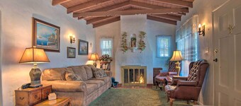 Avalon Escape: Everything Within Walking Distance!