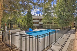 Apartment (3 Bedrooms) | Interior - Cozy Condo < 2 Mi to Vail Village & Ski Resort! (Vail)