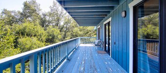 The Atomic Squirrel Lodge Lake Gregory Getaway!