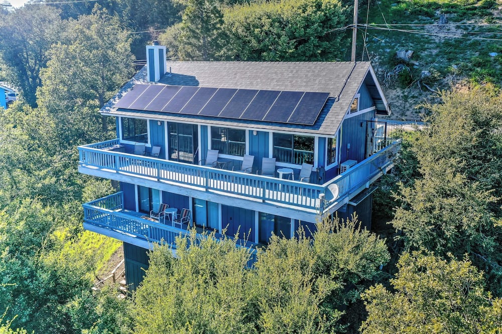 The Atomic Squirrel Lodge Lake Gregory Getaway! - Cedarpines Park, CA