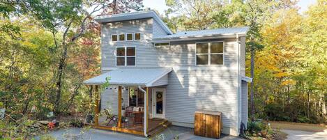 House (3 Bedrooms) | Front of property