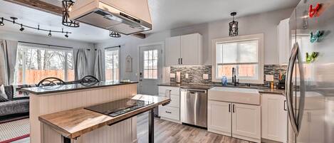 House (2 Bedrooms) | Interior