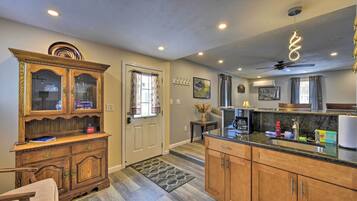 Apartment (1 Bedroom) | Interior