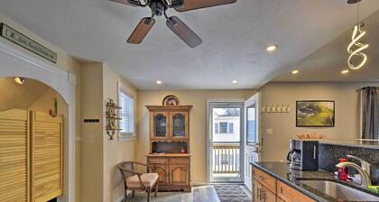 Cozy Getaway - 10 Miles to Mount Wachusett Skiing!