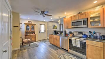 Apartment (1 Bedroom) | Interior