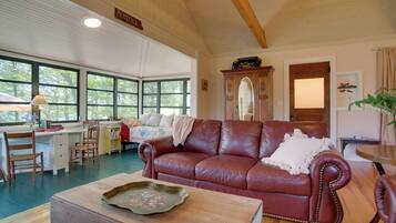 Cottage (1 Bedroom) | Interior