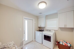 Casa (2 Bedrooms) | Interior