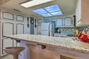 Mikrovågsugn, ugn, spishäll och diskmaskin