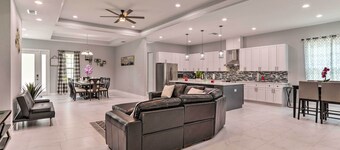 St Pete Escape w/ Patio & Yard: 6 Mi to Beach