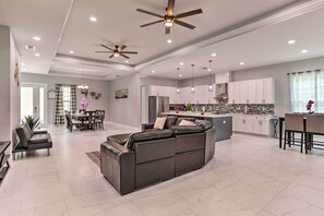 House (4 Bedrooms) | Interior