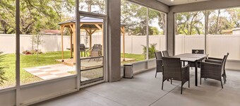 St Pete Escape w/ Patio & Yard: 6 Mi to Beach