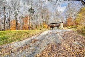 House (2 Bedrooms) | Interior - Vermont Retreat - 8 Mi to Killington Ski Area (Killington)
