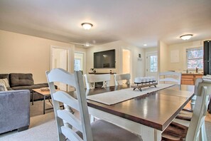 Interior - Vermont Retreat - 8 Mi to Killington Ski Area (Killington)