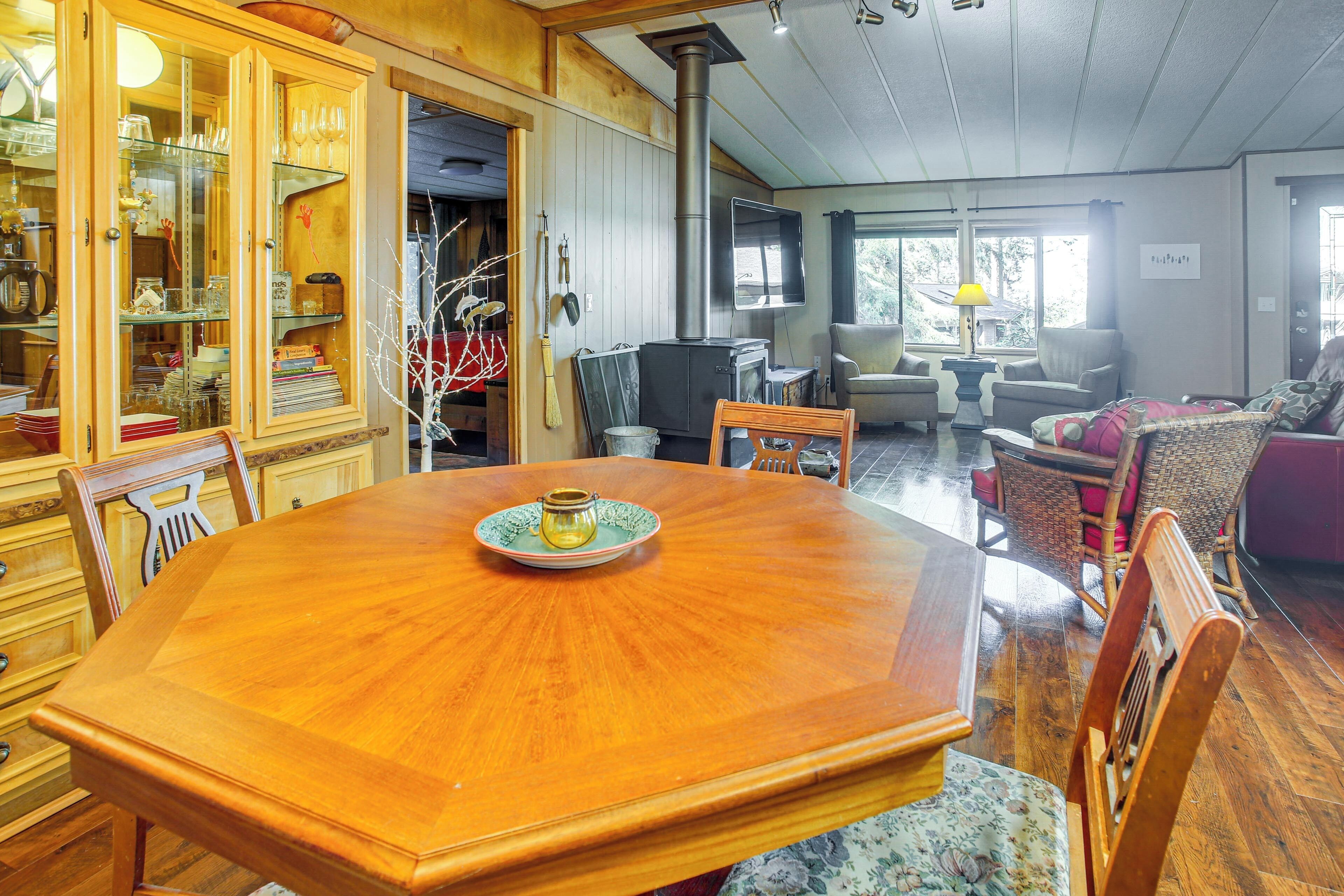 House (2 Bedrooms) | Interior